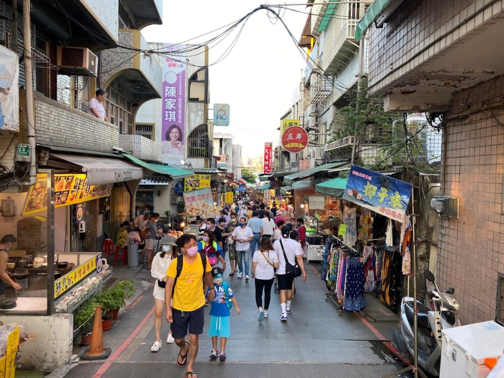 台北包車,新北包車,十份包車,九份包車,野柳包車,林口包車,竹林山觀音寺,八里左岸,八里渡船頭